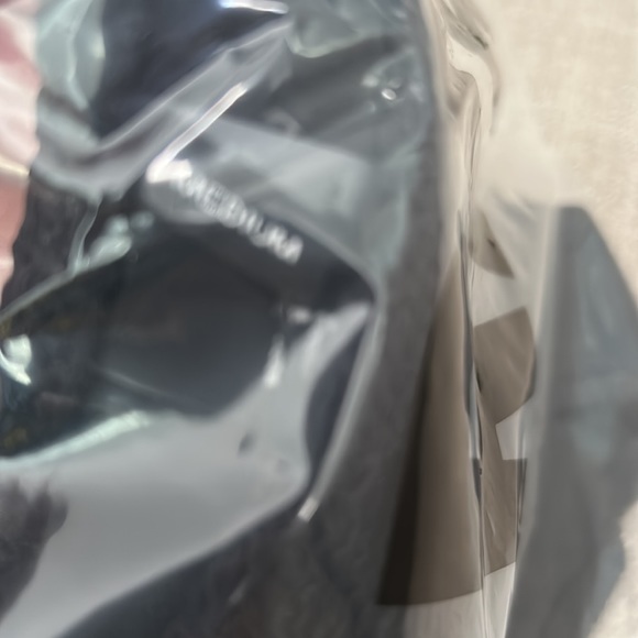 New Triangl Maci Prene set - Picture 7 of 13